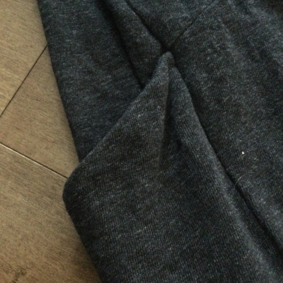 Preloved cardigan vest. - Picture 3 of 3